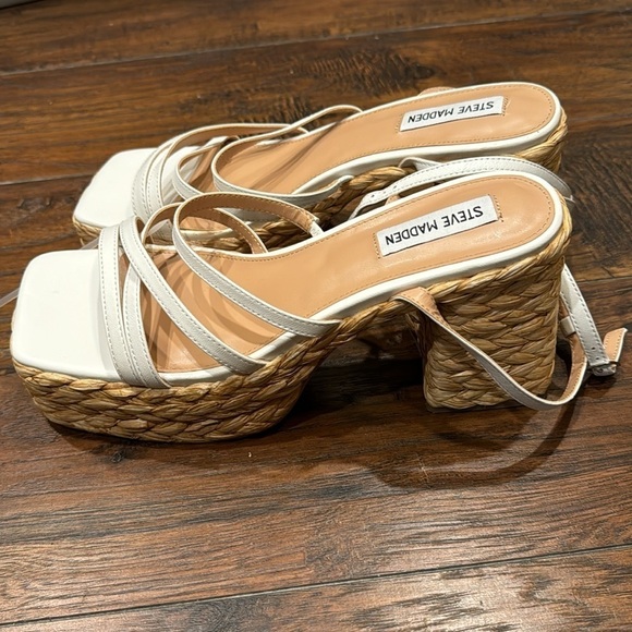 NEW! Steve Madden White Leather Belise Strappy Platform Sandals - Size 9 - Picture 6 of 13